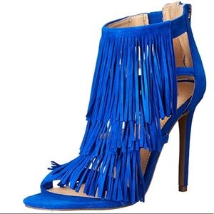 Steve Madden “Fringly” Dress Sandal (like new)